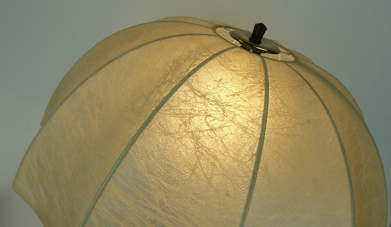 Image 1 of Seltene große Mid Century Modern Cocoon Tischlampe Cherrywood Base 1970S