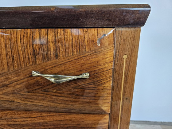 Image 1 of Mid Century Sideboard aus Ahorn, Nussbaum und Palisander mit Glasplatte