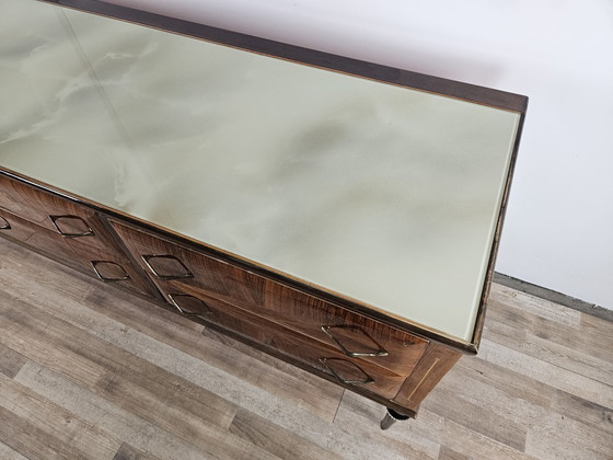 Image 1 of Mid Century Sideboard aus Ahorn, Nussbaum und Palisander mit Glasplatte