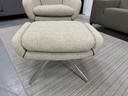 Leolux Lloyd Sessel mit Fußhocker Monza Stoff