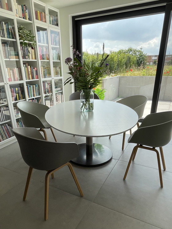 Image 1 of Vintage ovaler Esstisch Alfred Hendrickx