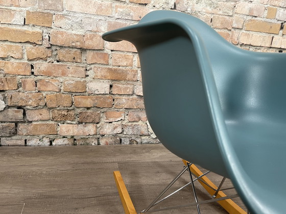 Image 1 of Vitra RAR blauer Schaukelstuhl