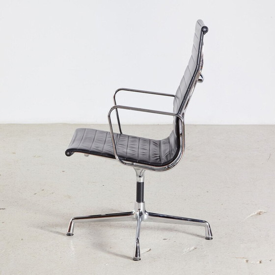 Image 1 of Vintage EA112 Bürodrehsessel von Charles & Ray Eames