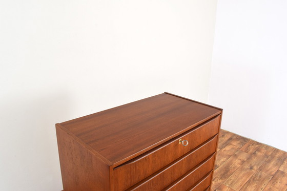 Image 1 of Mid-Century Dänische Teak Kommode, 1960S.