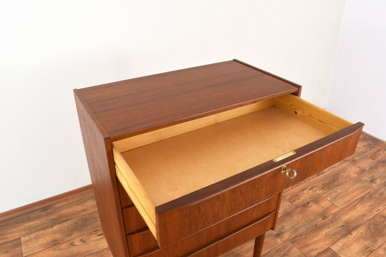 Image 1 of Mid-Century Dänische Teak Kommode, 1960S.