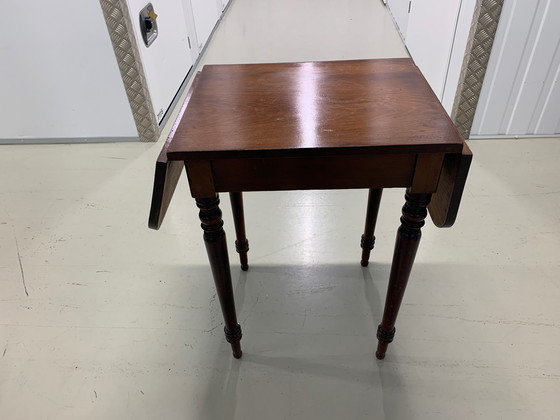 Image 1 of Klassische Beistelltische