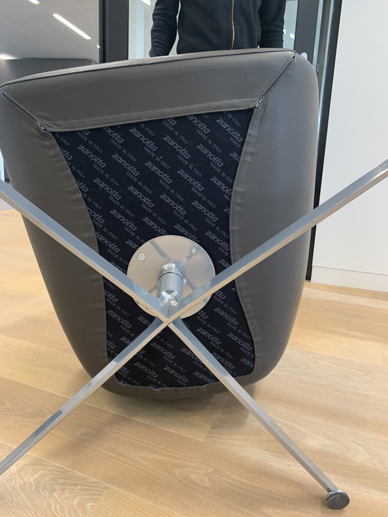 Image 1 of 5x Zanotta Kent Sessel