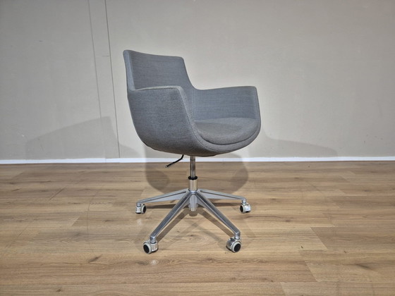 Image 1 of 8X Ahrend - Büro-/Esszimmerstühle - Grau - Rosa -Design