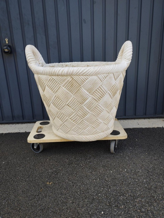 Image 1 of Sehr großer Vintage-Baum-Blumenkasten aus Stein.