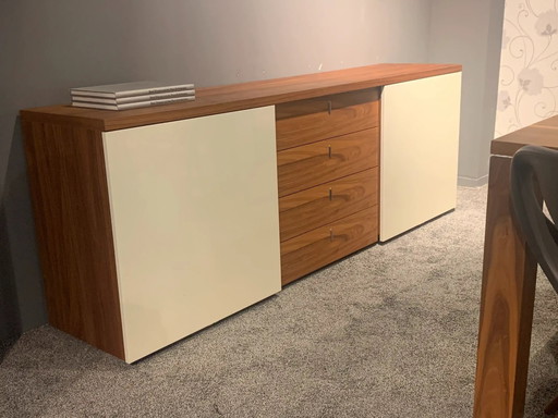 Hülsta Sideboard In Lack Hochglanz Weiß, Kernnussbaum