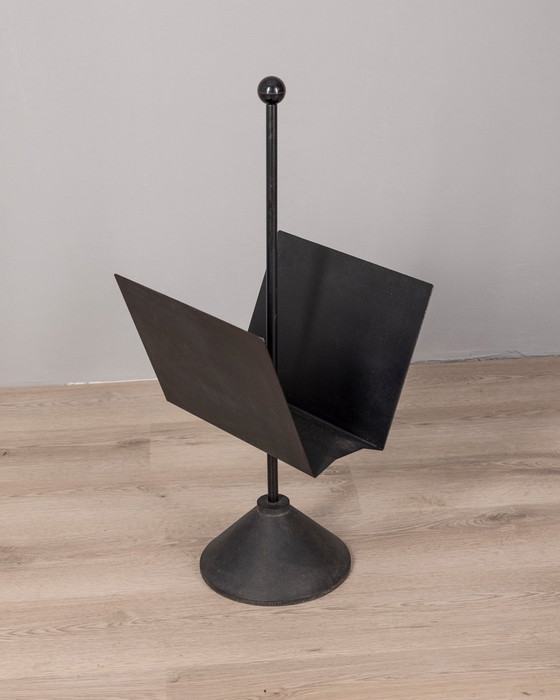 Image 1 of Vintage 80S Magazine Rack In Schwarz Metall Porada Arredi Design