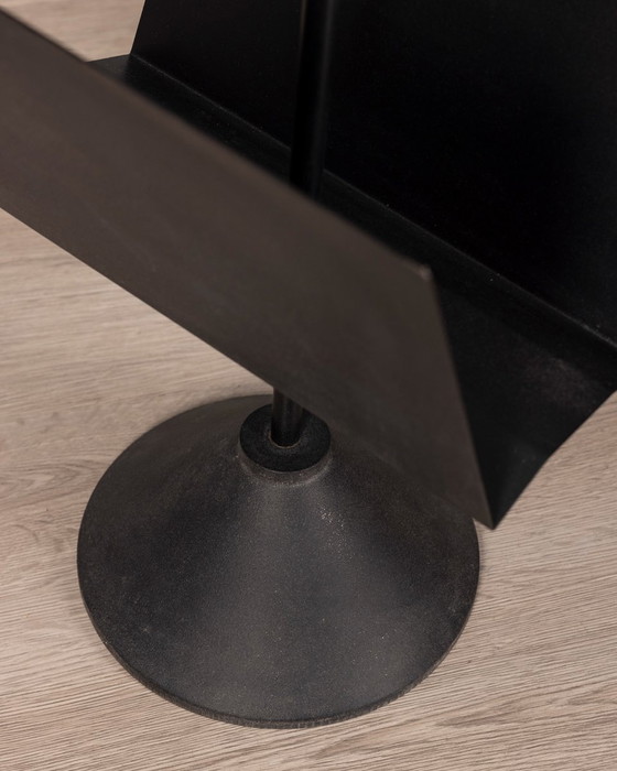 Image 1 of Vintage 80S Magazine Rack In Schwarz Metall Porada Arredi Design
