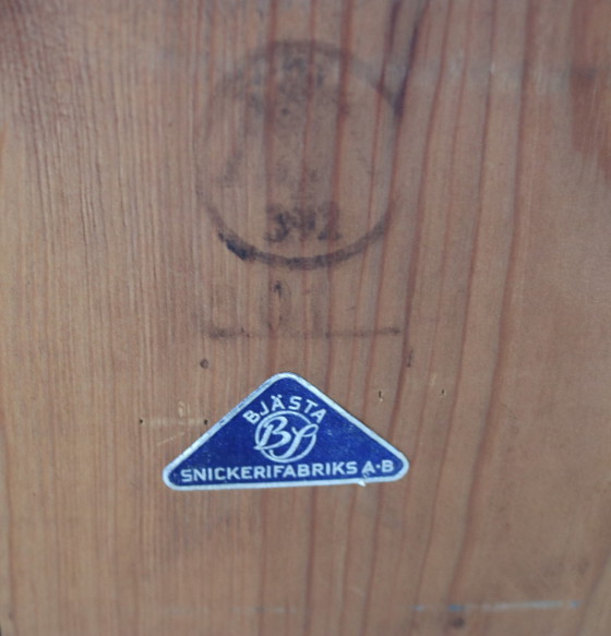 Image 1 of Schwedischer Vintage-Wandschrank