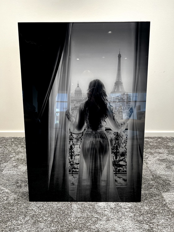 Image 1 of Wanddekoration Frau in Paris