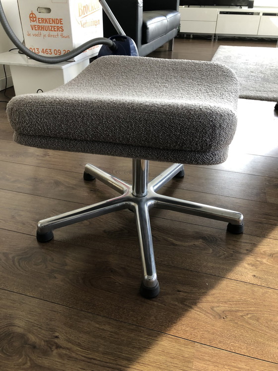 Image 1 of Artifort P141 Hocker