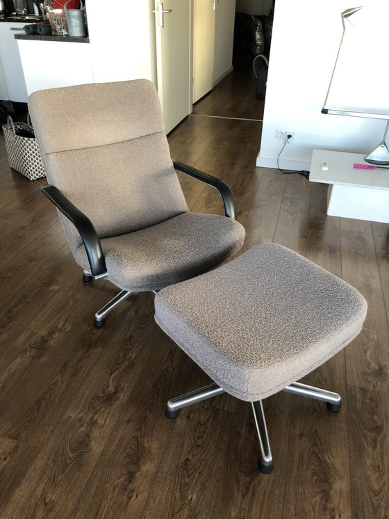 Image 1 of Artifort P141 Hocker