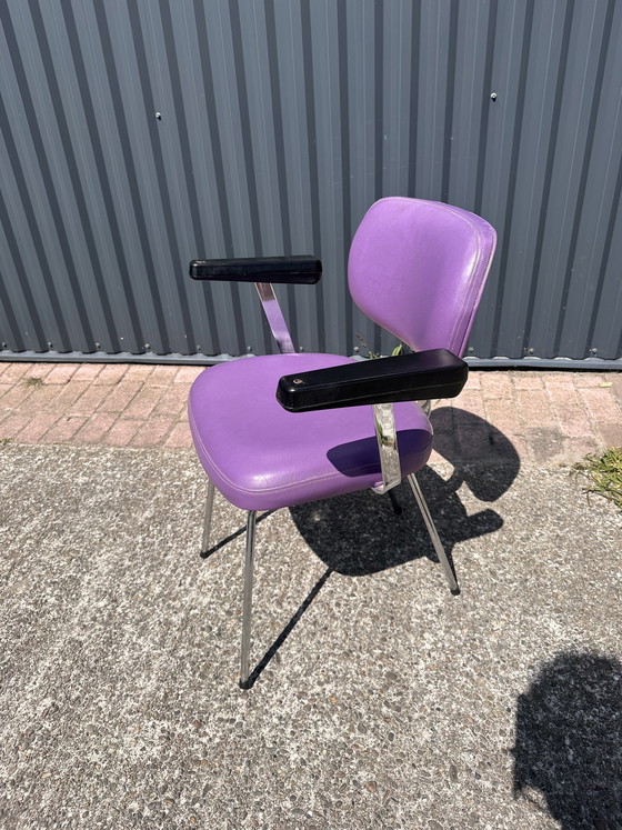 Image 1 of Lila Vintage Stuhl