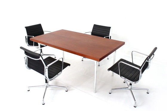 Image 1 of Hans J. Wegner Mod. 318 Dining Table / Esstisch with Teak Wood, 1a restored