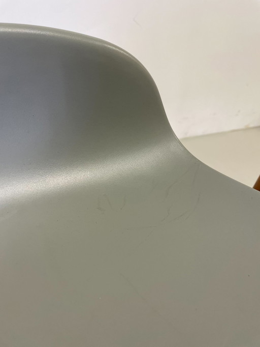 1x Normann Copenhagen Form Barhocker