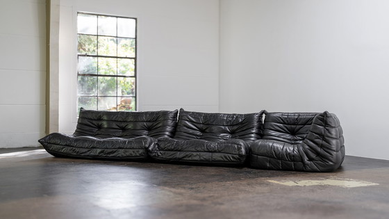 Image 1 of Ligne Roset Togo Sofa-Set aus Schwarz Leder