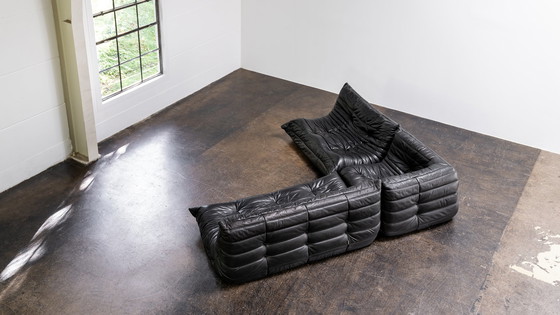 Image 1 of Ligne Roset Togo Sofa-Set aus Schwarz Leder