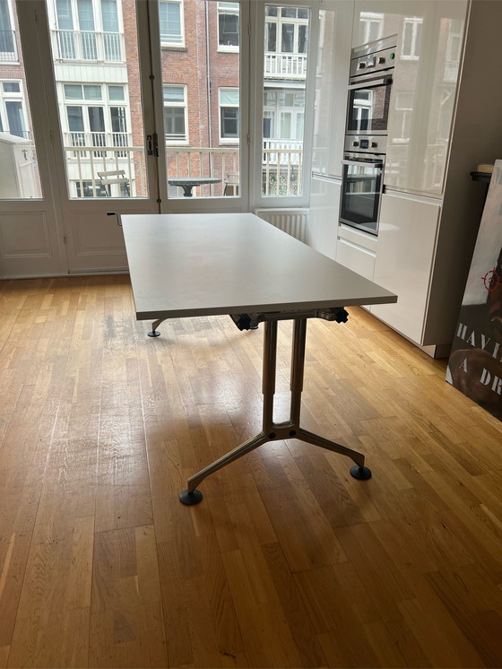 Image 1 of Vitra Ad-HOC-Agentur