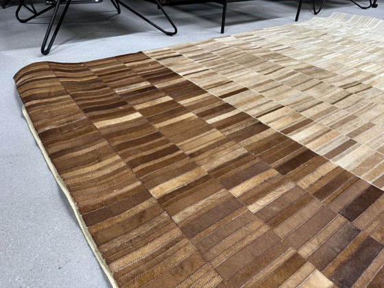 Image 1 of Patchwork-Kuhteppich Leder 152x242