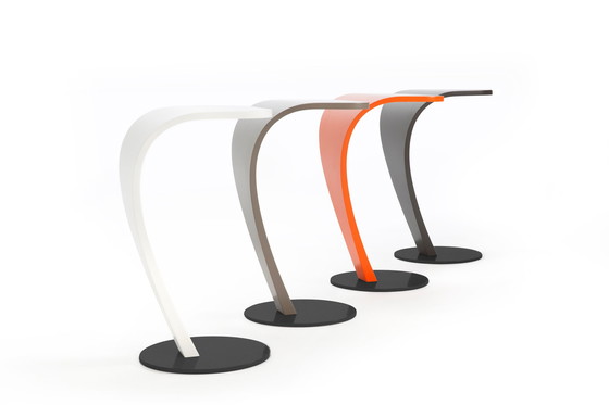 Image 1 of Odesi Cobra Beistelltisch