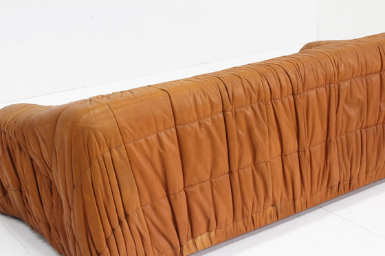 Image 1 of Piumino Cognac Leder Sofa von Jonathan De Pas , Italien 1970S