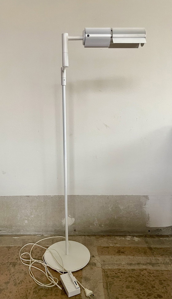 Image 1 of Weiße verstellbare Stehleuchte Haloprofil von Victor Frauenknecht für Swiss Lamp International Ag