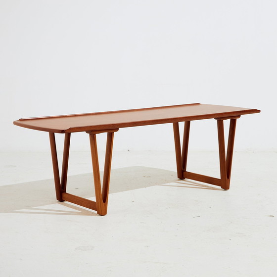 Image 1 of Mk10666 Restaurierter Couchtisch aus Teakholz