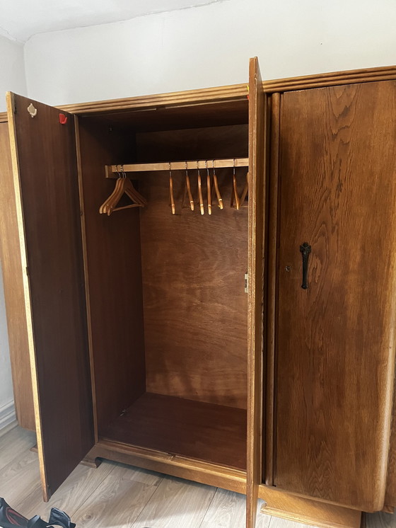 Image 1 of Mid Century Kleiderschrank