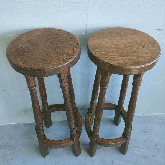 Image 1 of Vintage (Antike) Eiche Barhocker/Säulen