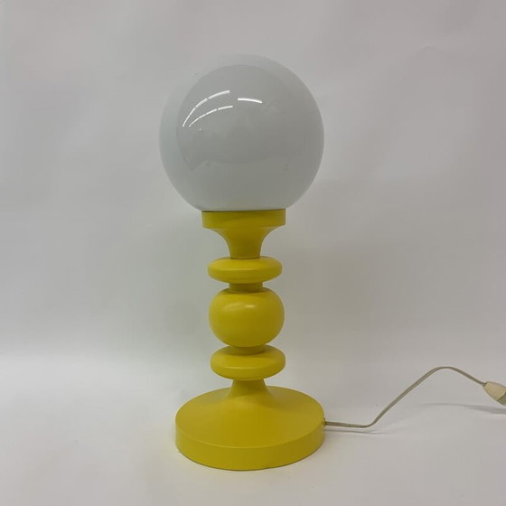 Image 1 of Vintage Space age gelbe Tischlampe, 1970er Jahre