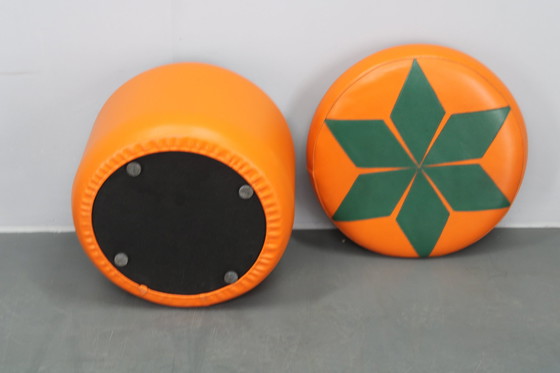 Image 1 of 1970er Jahre Leder Pouf oder Hocker, Italien