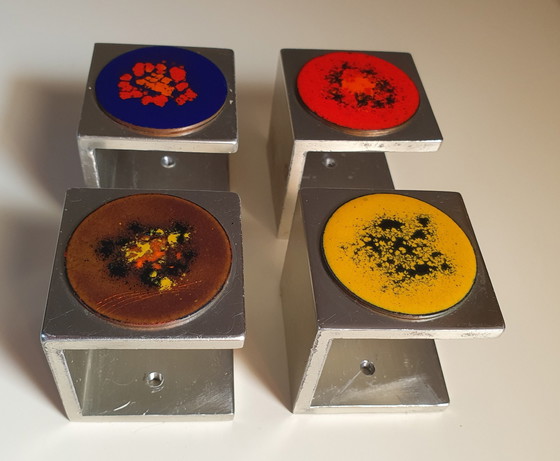 Image 1 of Vier Vintage Retro-Garderobenhaken oder Griffe