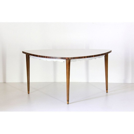 Image 1 of Dreieckiger Couchtisch aus Holz, 1950