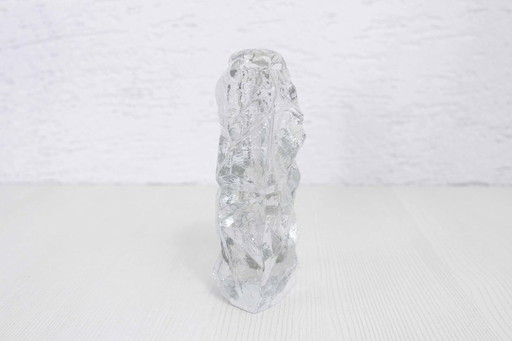 Eisberg oder Eiswürfel Soliflore im vollen Glas