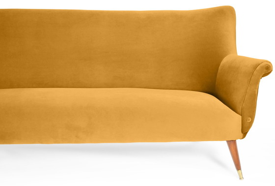 Image 1 of Dreisitzer-Sofa aus deutschem Samt, 60er Jahre, senffarben, restauriert