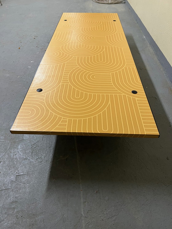 Image 1 of Niedriger gelber Vintage Couchtisch