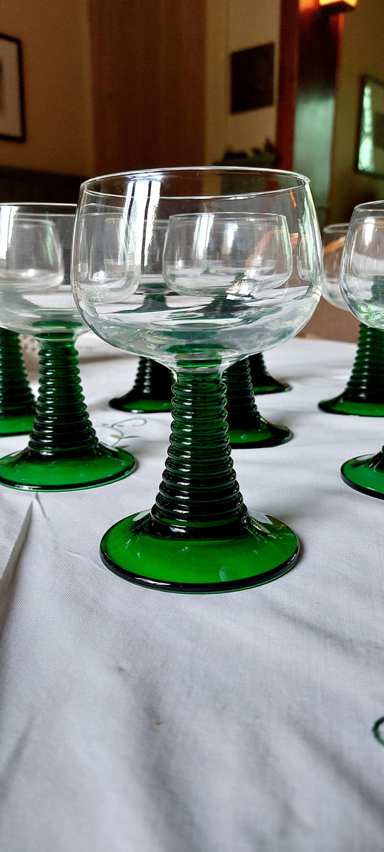 Image 1 of Vintage Roemer Weingläser mit grünem geriffelten Fuß