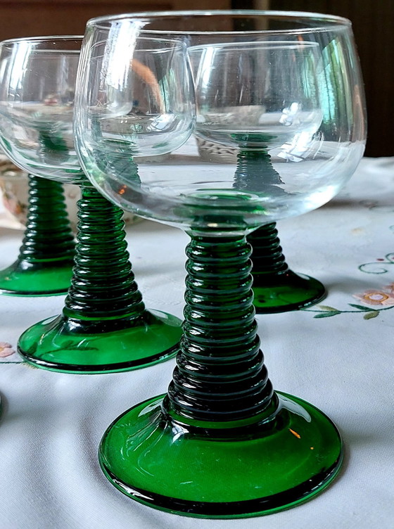 Image 1 of Vintage Roemer Weingläser mit grünem geriffelten Fuß