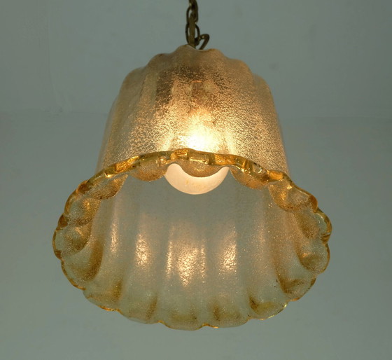 Image 1 of Mitte des Jahrhunderts ANHÄNGER LICHT Muranoglas Pulegoso Goldstaub Messing 1970er