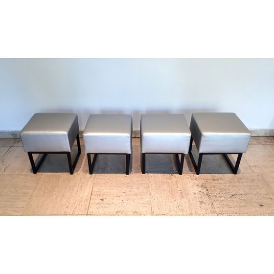 Image 1 of Niedriger quadratischer Hocker der Moderne im Vintage-Stil