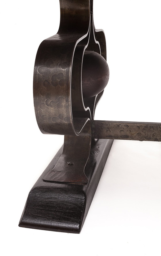 Image 1 of Brutalistischer Couchtisch