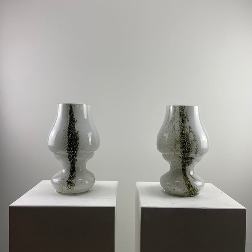 Paar weiß-grüne Glaspilz-Tischlampen von Doria Leuchten, 1970