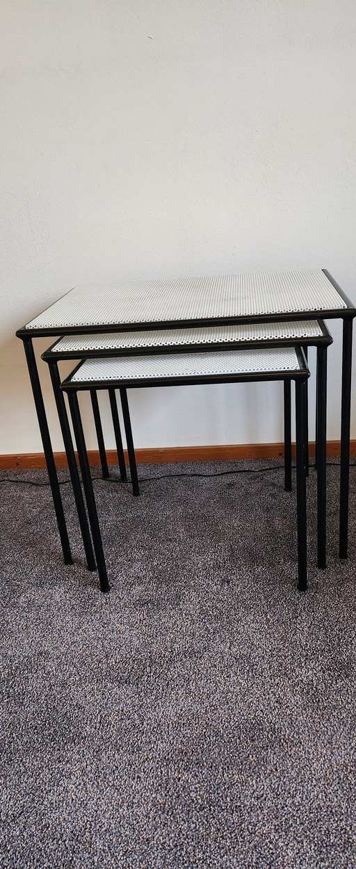 Artimeta Nesting Tables, Mimi Set Weiß mit schwarzen Beinen