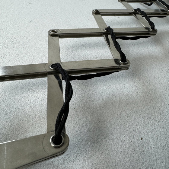 Image 1 of Ehemalige Kleine Bauhaus-Akkordeonlampe