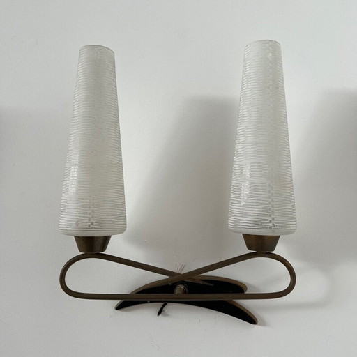 Paar alte Wandlampen aus Glas und Metall, Frankreich 1950