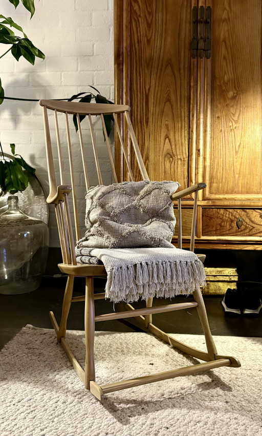 Retro Vintage Lena Larsson Nesto Schaukelstuhl